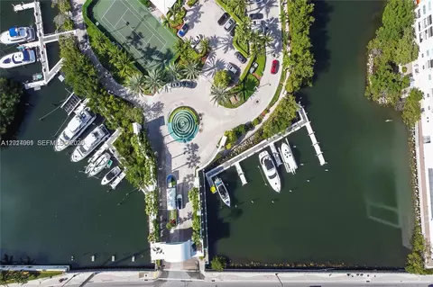 16500 Collins Ave Boatslip, Sunny Isles Beach, FL 33160