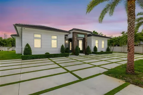 5815 SW 107th Pl, Miami, FL 33173