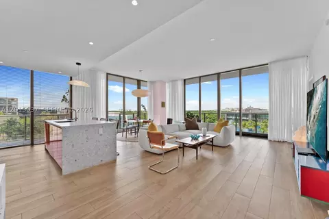2678 Tigertail Ave #601, Miami, FL 33133