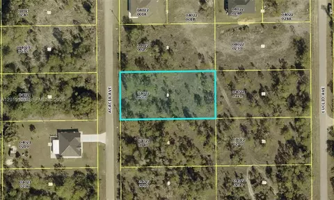 918 Acacia, Lehigh Acres, FL 33972