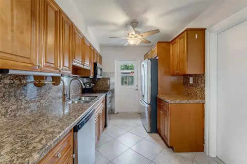 Other - 2674 W 8th Ct, Hialeah, FL 33010 photo 4 of 9