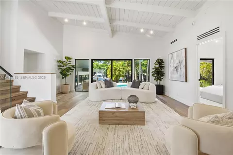 2637 Sugarloaf Ln, Fort Lauderdale, FL 33312