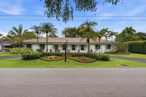 13060 SW 70th Ave, Pinecrest, FL 33156