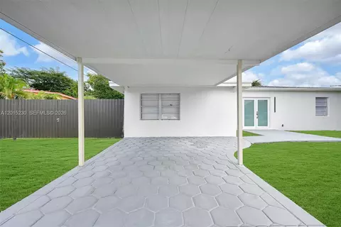 12621 NW 22nd Ct, Miami, FL 33167