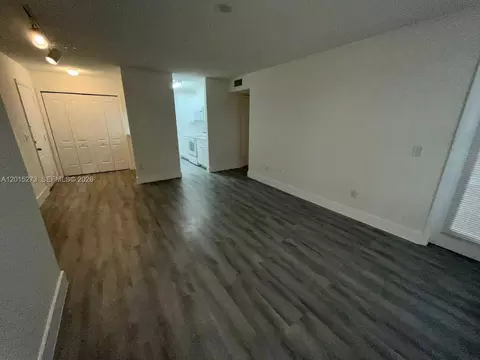 4561 W Mcnab Rd #17, Pompano Beach, FL 33069
