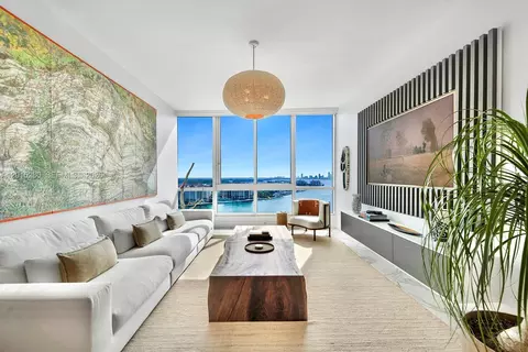 100 S Pointe Dr #2003, Miami Beach, FL 33139