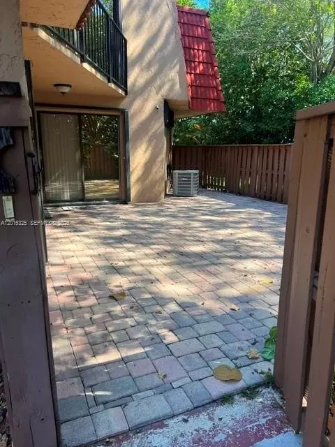 Exterior - 8129 Severn Dr #C, Boca Raton, FL 33433 photo 2 of 4