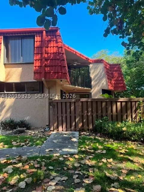 8129 Severn Dr #C, Boca Raton, FL 33433 photo 2