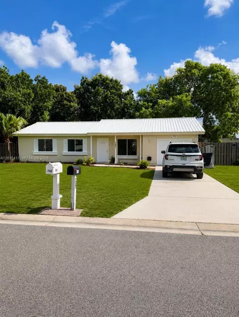 731 SW 24th St, Vero Beach, FL 32962