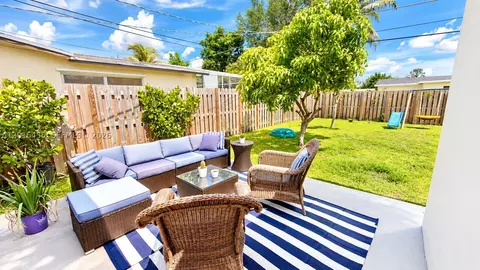 8357 NW 25th Ct, Sunrise, FL 33322