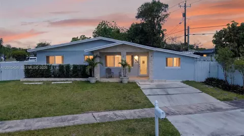 11970 SW 177th Ter, Miami, FL 33177