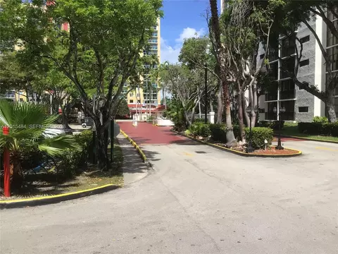 17021 N Bay Rd #625, Sunny Isles Beach, FL 33160