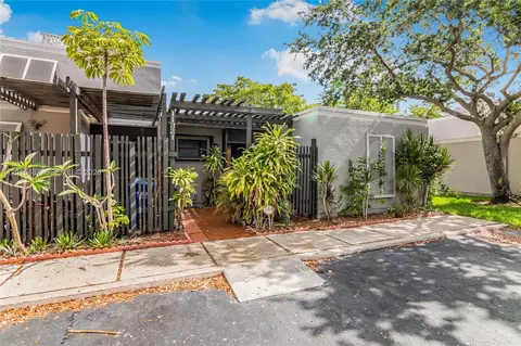 11321 NW 16th Ct, Pembroke Pines, FL 33026