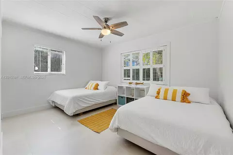 Bedroom - 301 Hampton Ln, Key Biscayne, FL 33149 photo 4 of 4