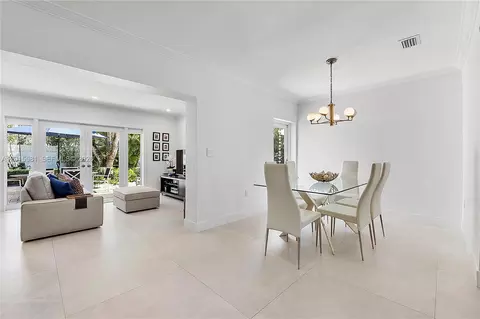 Dining - 301 Hampton Ln, Key Biscayne, FL 33149 photo 1 of 3