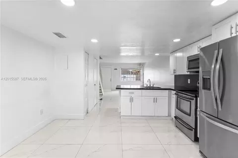 Other - 4079 W 9th Ln #74, Hialeah, FL 33012 photo 5 of 9