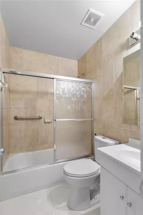 Bath - 4079 W 9th Ln #74, Hialeah, FL 33012 photo 2 of 4