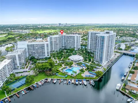 600 Three Islands Blvd #212, Hallandale Beach, FL 33009