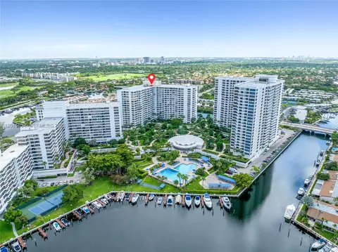 600 Three Islands Blvd #212, Hallandale Beach, FL 33009