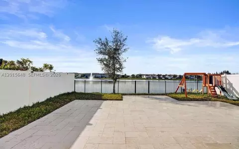 Exterior - 3460 W 103rd Ter, Hialeah, FL 33018 photo 4 of 10
