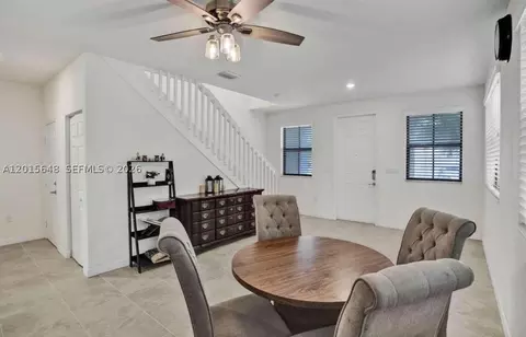 Entry Way - 3460 W 103rd Ter, Hialeah, FL 33018 photo 3 of 5