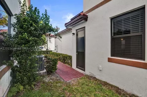 Exterior - 3460 W 103rd Ter, Hialeah, FL 33018 photo 6 of 10