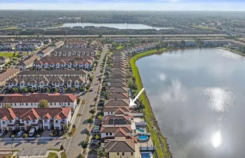 View/Area - 3460 W 103rd Ter, Hialeah, FL 33018 photo 5 of 5