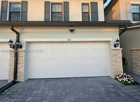 2162 Appleton Cir N, Oakland Park, FL 33309