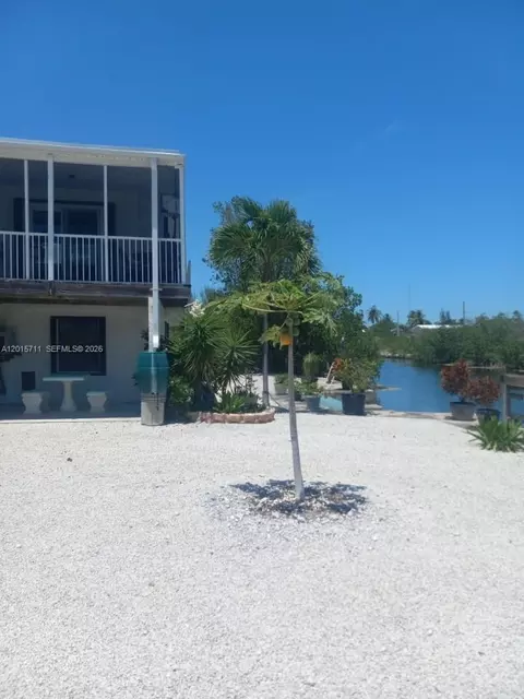 251 Pelican Ln, Big Pine Key, FL 33043