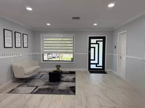 2640 N 62nd Ave, Hollywood, FL 33024