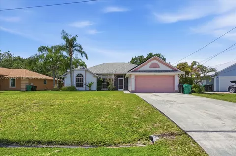 3584 SW Zullo St, Port Saint Lucie, FL 34953