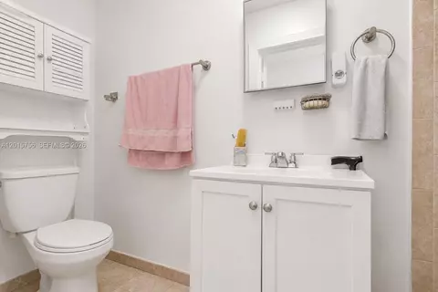 Bath - 5340 E 4th Ave, Hialeah, FL 33013 photo 2 of 3