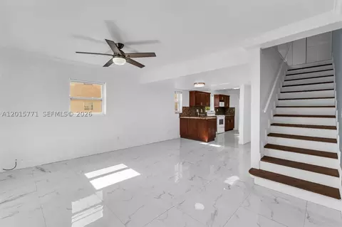 10903 N Kendall Dr #222, Miami, FL 33176