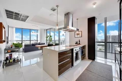1100 Biscayne Blvd #3205, Miami, FL 33132