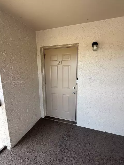2221 E 5th St #21, Lehigh Acres, FL 33936