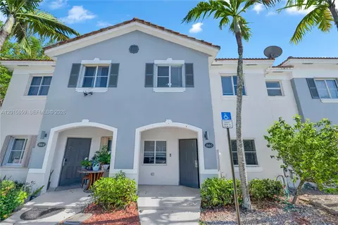 1660 SE 30th St, Homestead, FL 33035