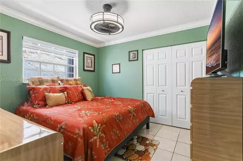 Bedroom - 5471 W 27th Ct, Hialeah, FL 33016 photo 4 of 4