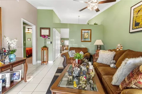 Living - 5471 W 27th Ct, Hialeah, FL 33016 photo 1 of 1