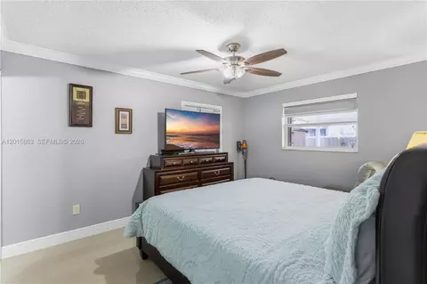 Bedroom - 5471 W 27th Ct, Hialeah, FL 33016 photo 2 of 4