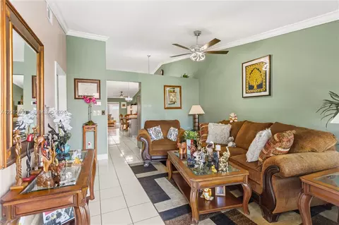 Other - 5471 W 27th Ct, Hialeah, FL 33016 photo 1 of 12