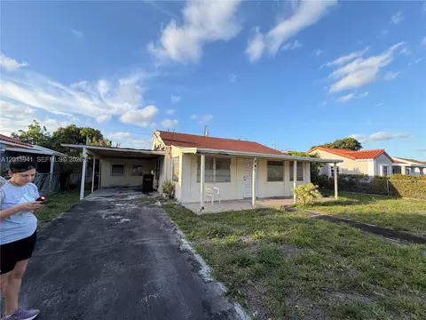 841 NE 4th Pl, Hialeah, FL 33010 photo 1