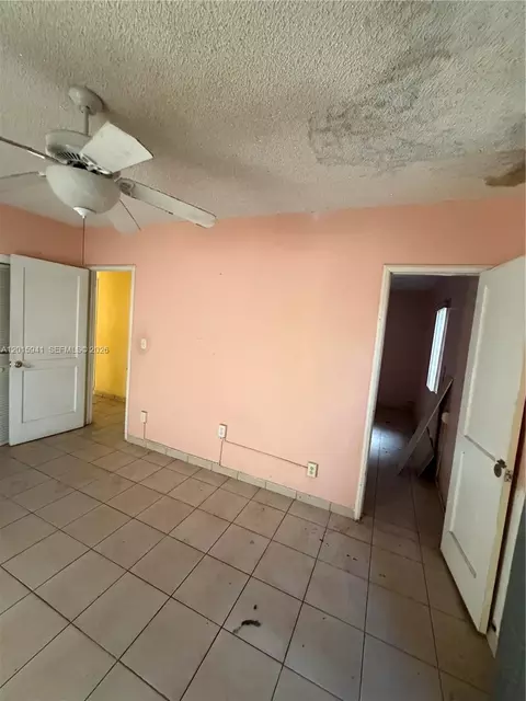 841 NE 4th Pl, Hialeah, FL 33010 photo 2