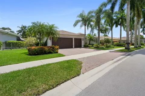 2538 Eagle Run Dr, Weston, FL 33327