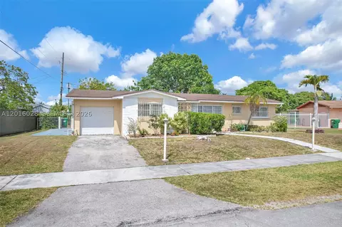 10565 SW 156th Ln, Miami, FL 33157