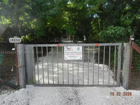 18950 SW 240th St, Homestead, FL 33031