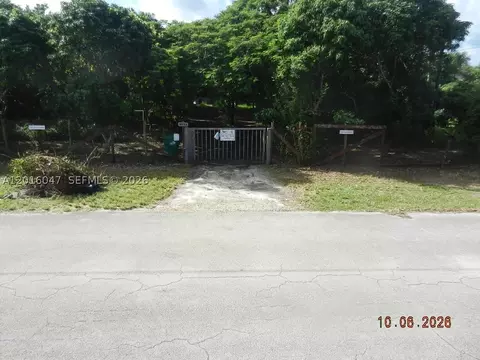 18950 SW 240th St, Homestead, FL 33031