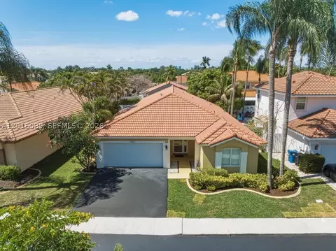 12511 NW 10th St, Sunrise, FL 33323