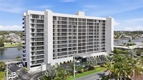 521 N Riverside Dr #606, Pompano Beach, FL 33062