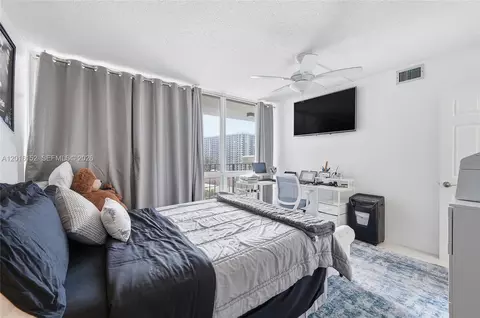 Bedroom - Undisclosed, Pompano Beach, FL 33062 photo 4 of 5