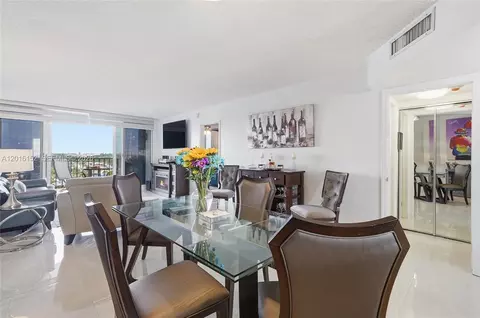 Dining - Undisclosed, Pompano Beach, FL 33062 photo 2 of 2